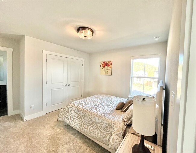 Building Photo - 8504 Pine Muhly Dr