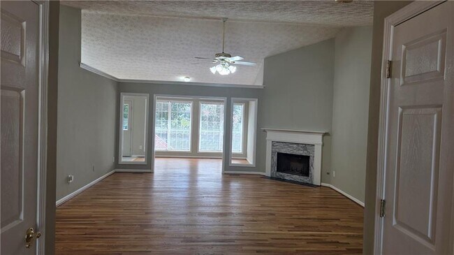 Building Photo - 2994 Hickory Run Cir NW