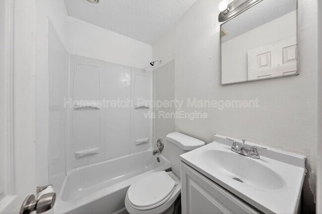 Building Photo - 10019 Northgate Dr