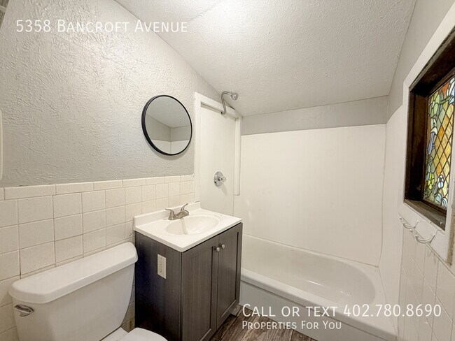 Building Photo - 5358 Bancroft Ave