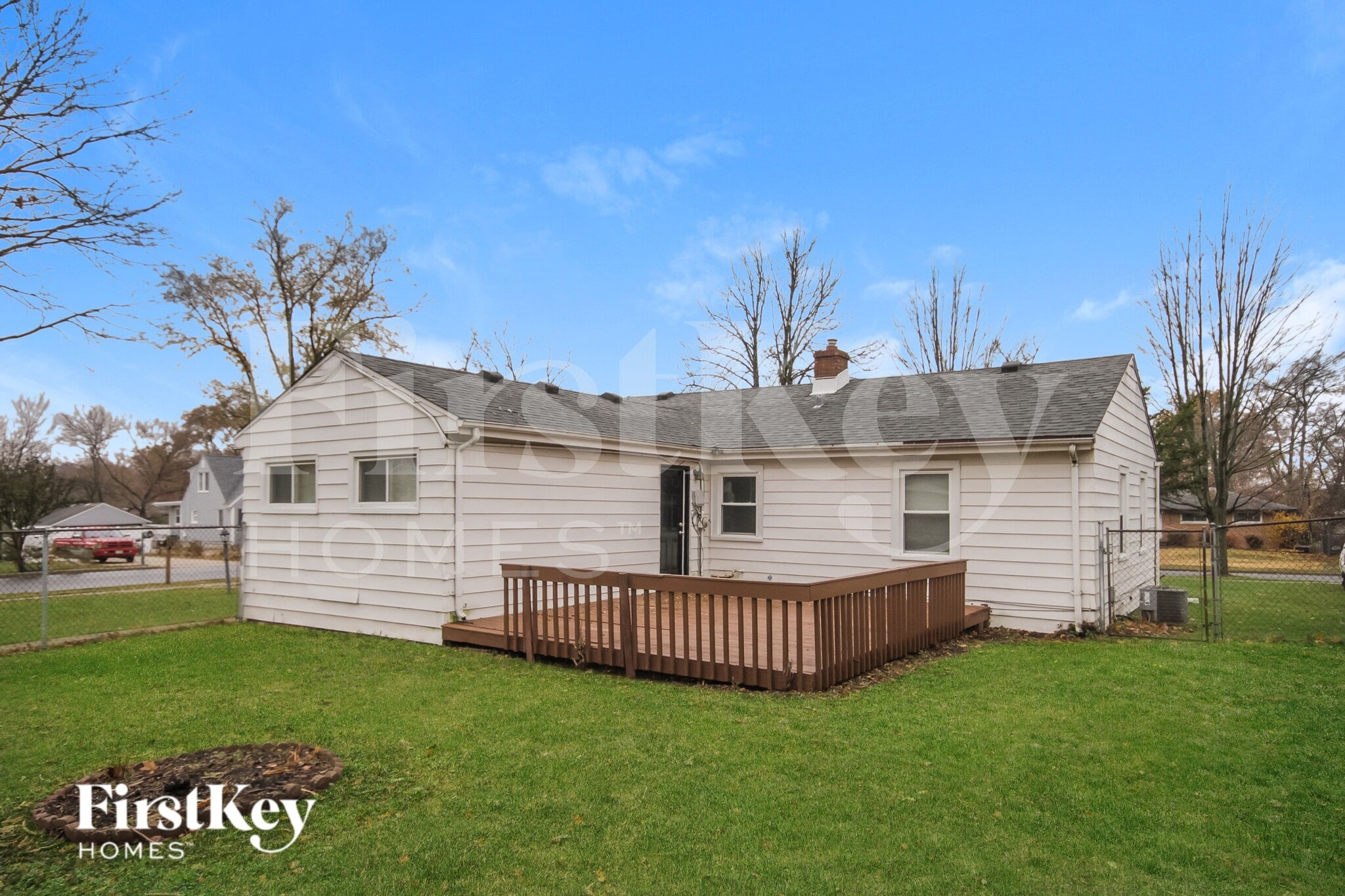 Building Photo - 639 N Martha St