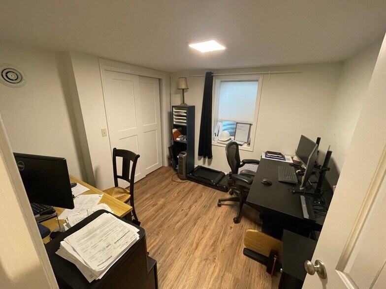 Building Photo - 1240 Cannon St