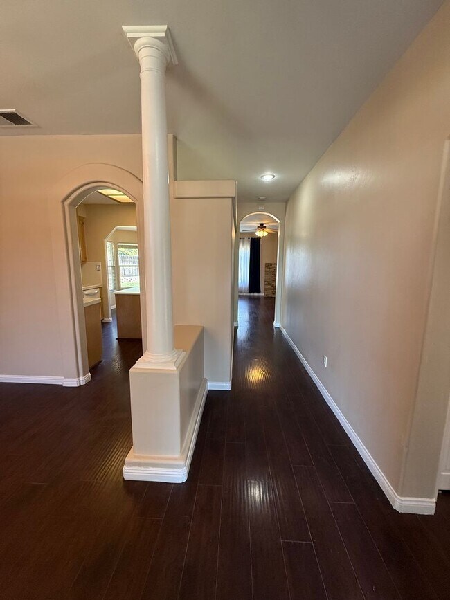 Building Photo - 5704 Pine Canyon Dr