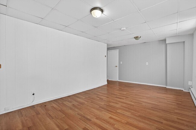 Building Photo - 1290 Baker St