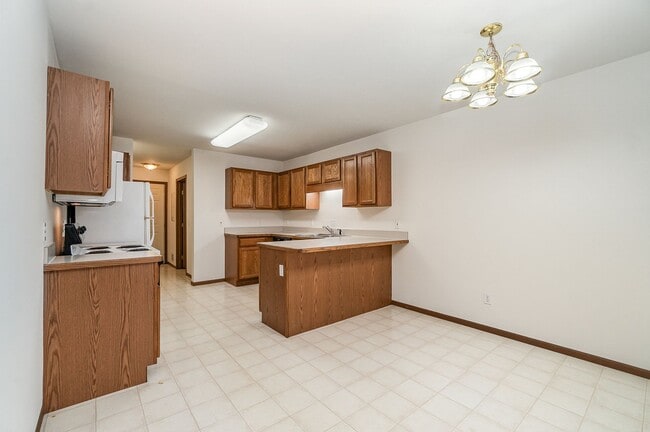 Building Photo - 2407 Morning Dawn Dr