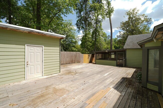 Building Photo - 1309 Domingo Dr