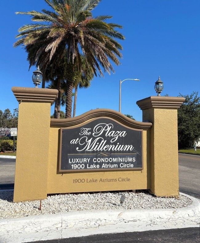 Building Photo - Plaza Millennium 1/1 first Floor