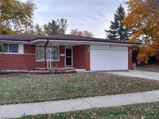 Primary Photo - Warren Home