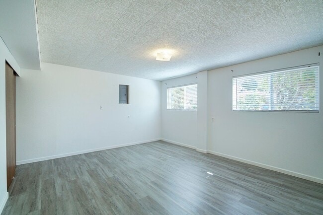 Building Photo - 5Bd/3Ba Edmonds House