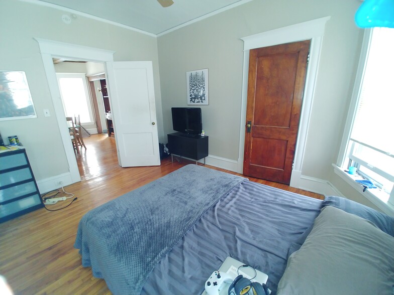 Bedroom One - 2024 Grand Ave S