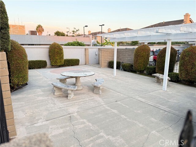 Building Photo - 8892 Katella Ave