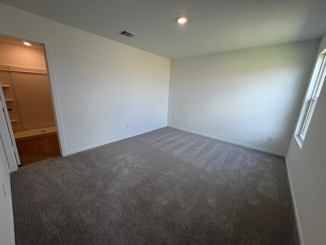 Building Photo - 21634 Willow River Canyon Ln