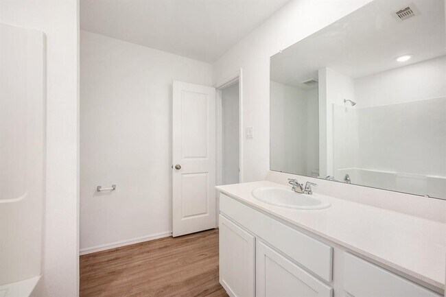 Building Photo - 1118 Millers Pass Dr