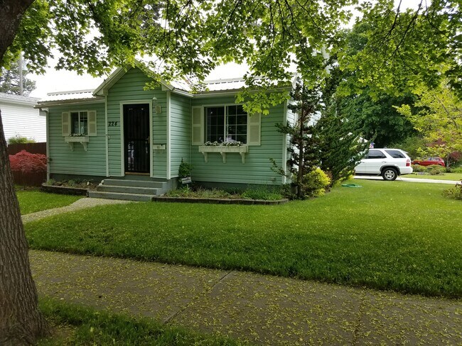 Front of house - 224 S 14th St