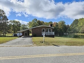 Building Photo - 318 Hammond St