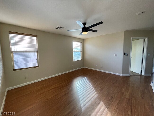 Building Photo - 2435 Ember Mist Ct