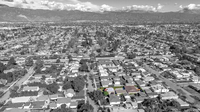 Building Photo - val540