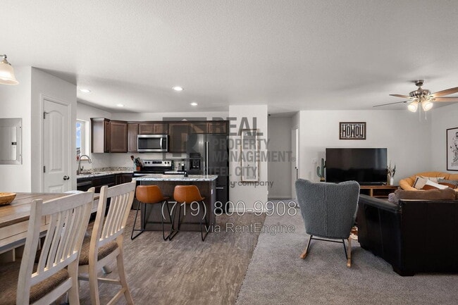 Building Photo - 449 S Laporte Dr