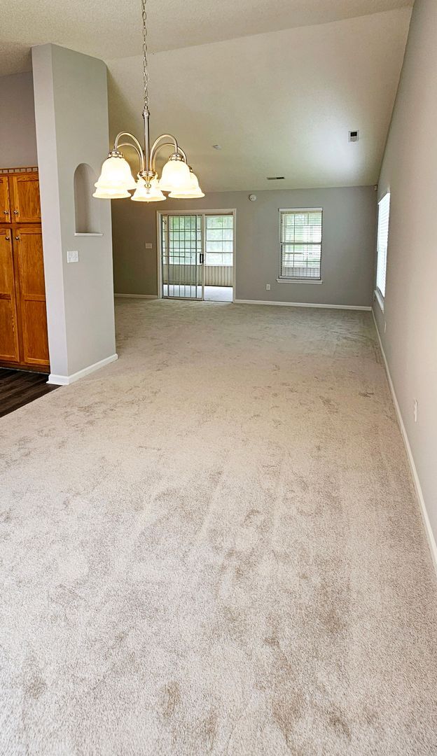 Building Photo - Spacious 2-Bed, 2-Bath Home with Modern Co...