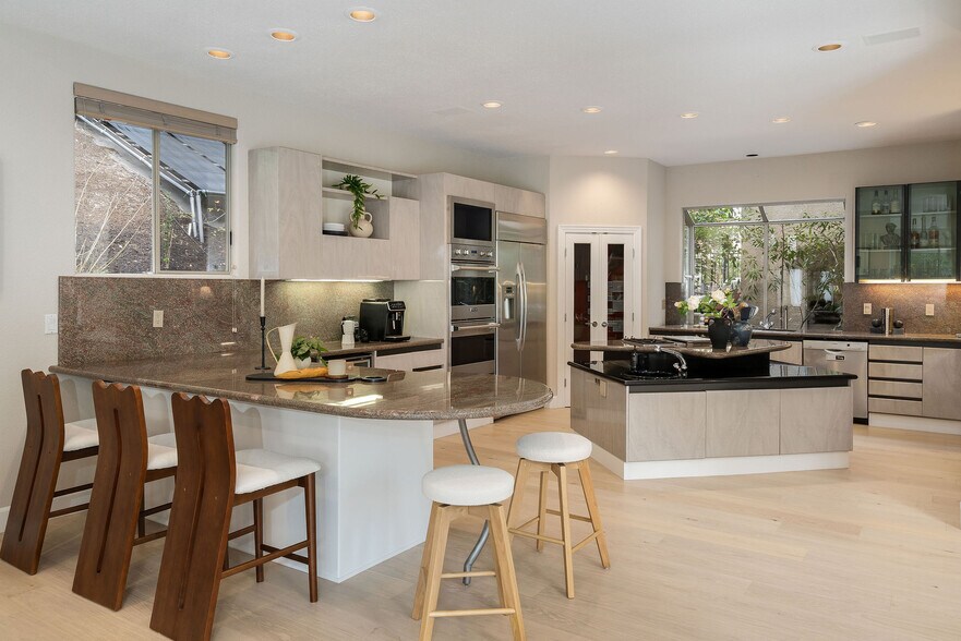 Building Photo - 4257 Golden Oak Ct