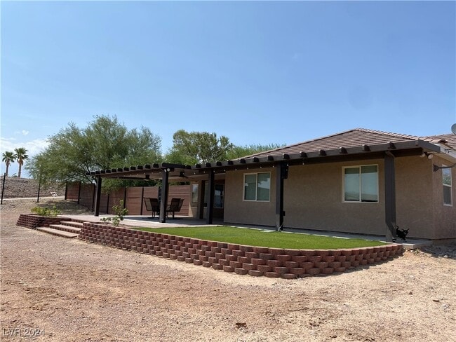 Building Photo - 1005 E McKnight Ave