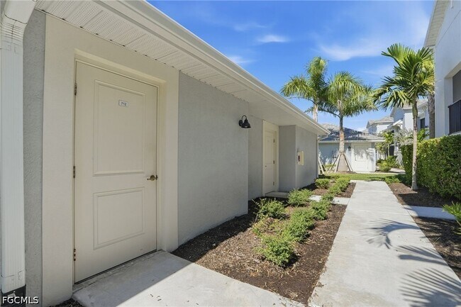 Building Photo - 14204 Heritage Landing Blvd