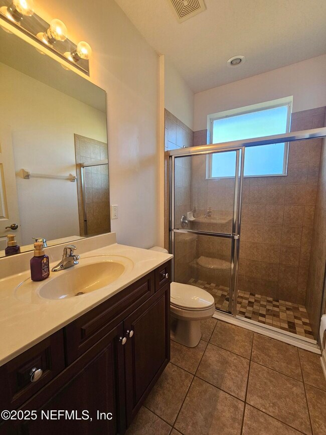 Building Photo - 964 Hazeltine Ct