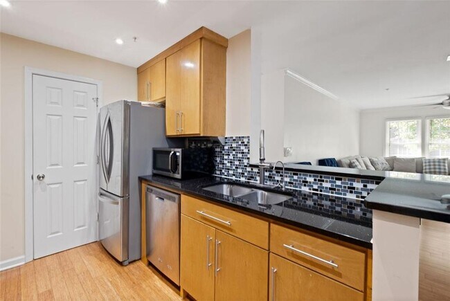 Building Photo - 2714 Vinings Central Run SE