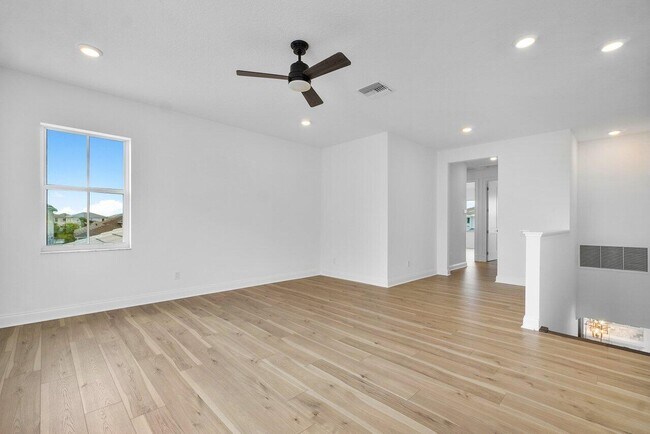 Building Photo - 12289 Waterstone Cir