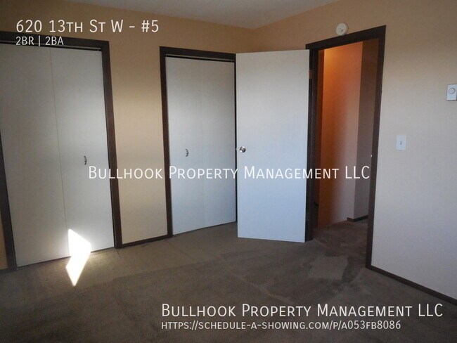 Building Photo - 620 13th St W