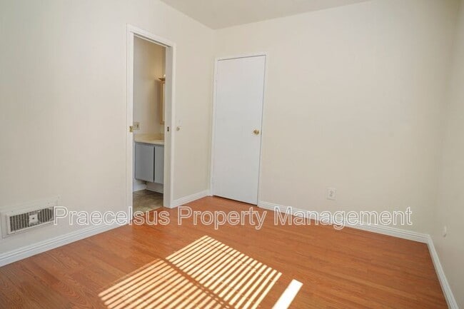 Building Photo - 5553 Adobe Falls Rd