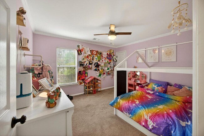 Building Photo - 5409 Dwight Dr