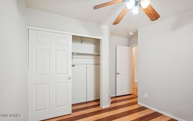 Building Photo - 309 E Mesquite St