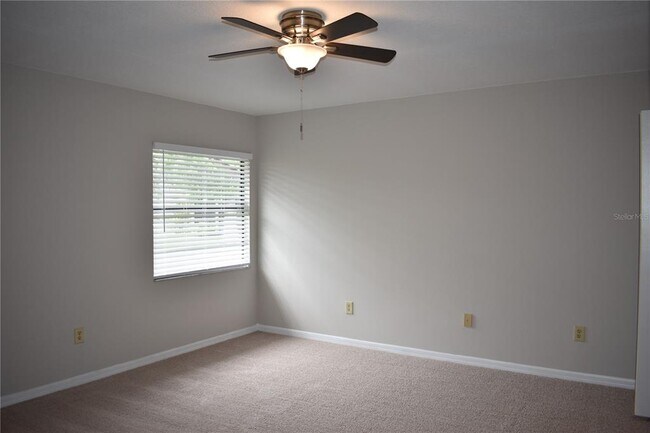 Building Photo - 1702 Aura Ct