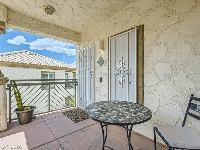 Building Photo - 6905 Squaw Mountain Dr