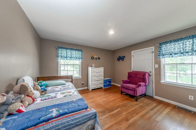 Building Photo - 134 Berkeley Ln