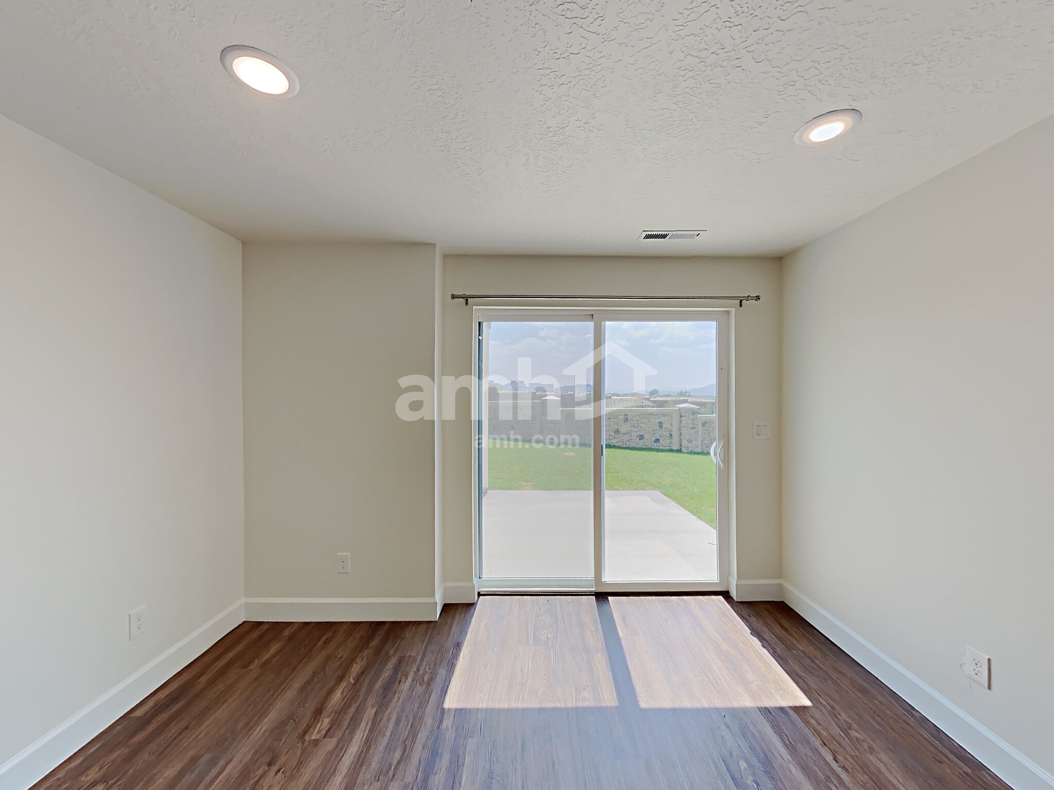 Building Photo - 1279 N Wagon Wy