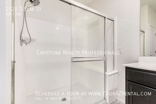 Building Photo - 1520 S Elm St