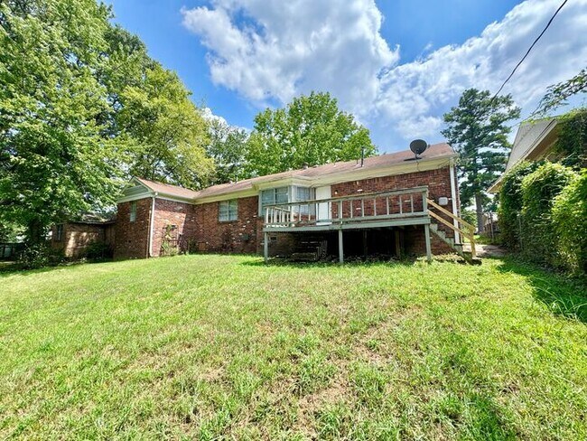 Building Photo - 4140 Crain Rd