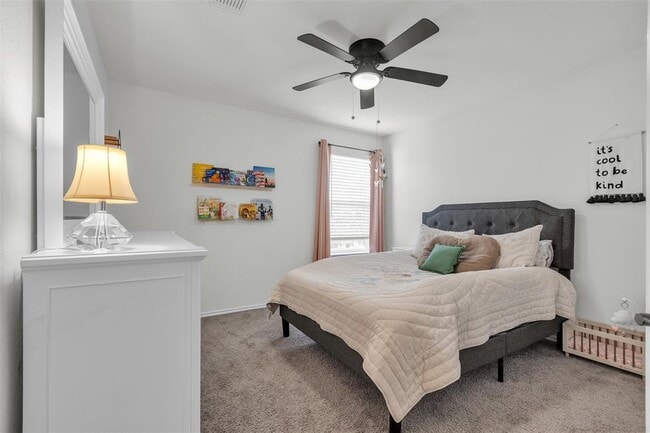 Building Photo - 116 Benmyrtle Trl