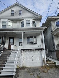 Building Photo - 203 Florida Ave