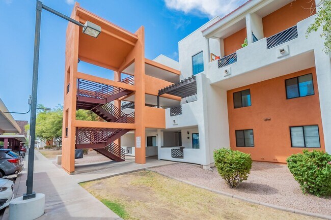 Primary Photo - Walking Distance to ASU!