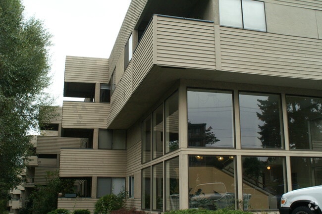  - Edmonds Park Apartments