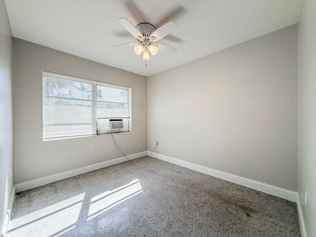 Building Photo - 703 N 25th St