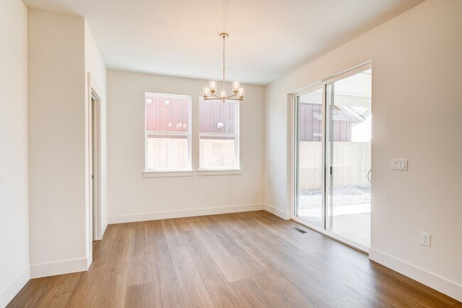 Building Photo - New Peaceful Retreat