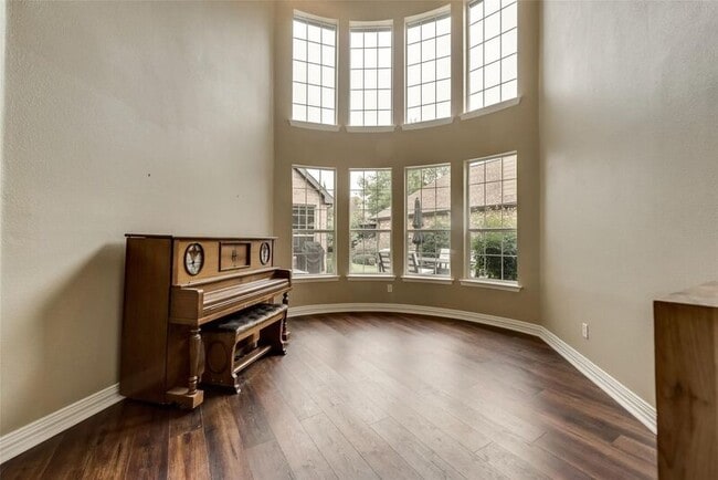 Building Photo - 3802 Frio Way