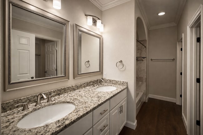 Building Photo - AVAILABLE NOW ; APPLY AT OUR WEBSITE!!!