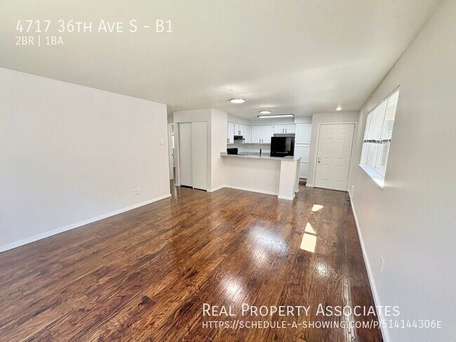 Building Photo - 4717 36th Ave S