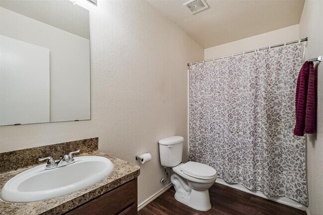 Building Photo - 16530 Peyton Ridge Cir