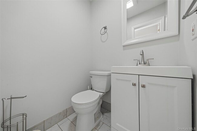 Building Photo - 35 Cunningham Dr